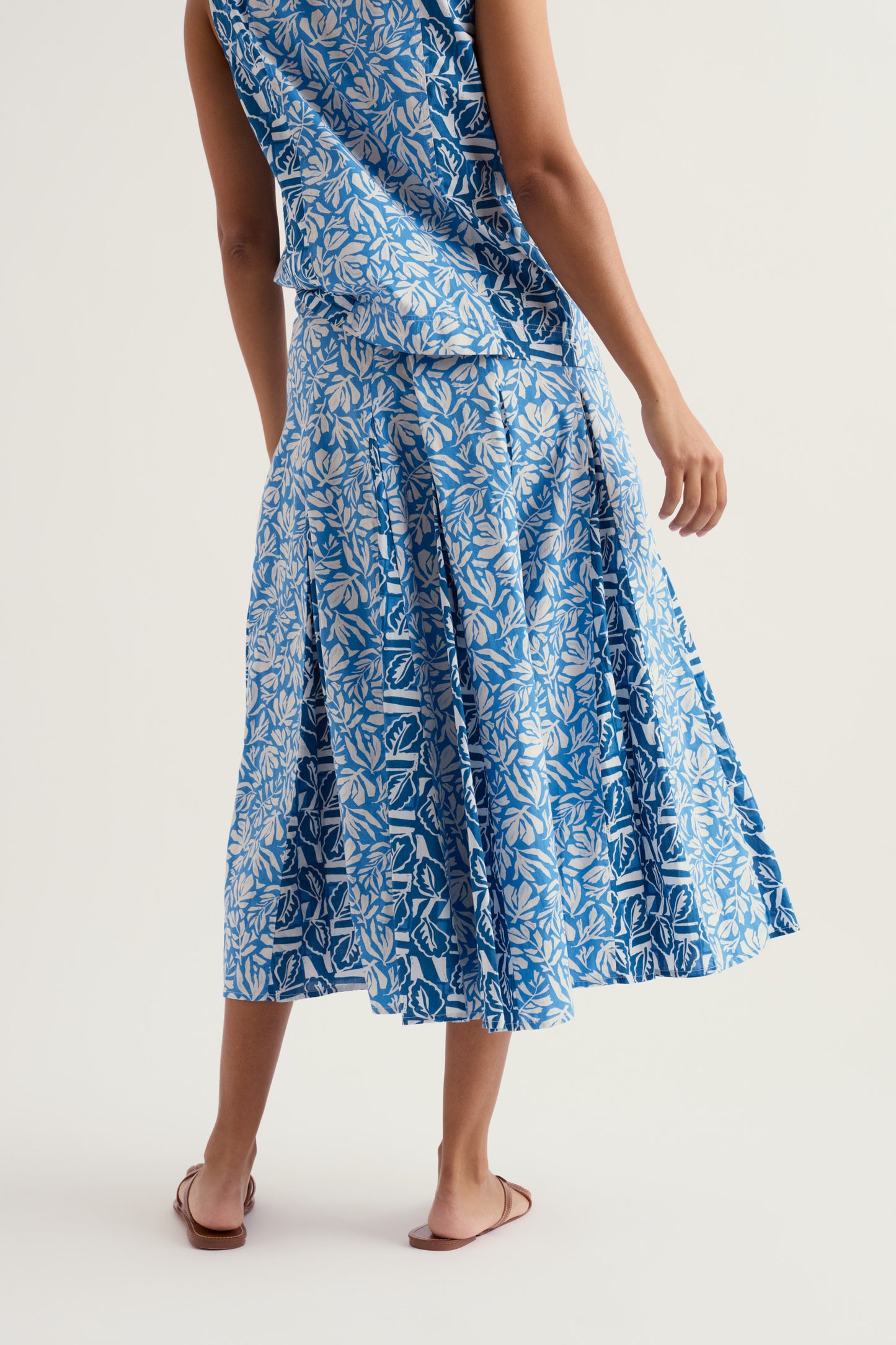 Circular Chamomile Skirt
